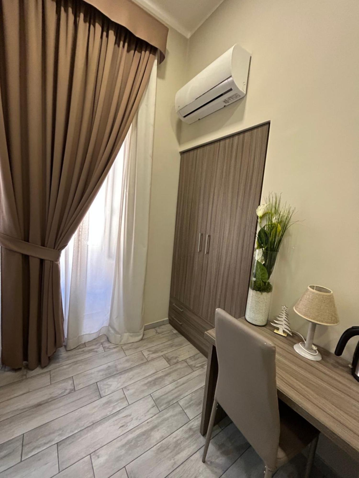 B&B Napoli Centrale N 74 Dış mekan fotoğraf